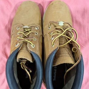 Womens Timberland Short Nellie Boots - SZ 10